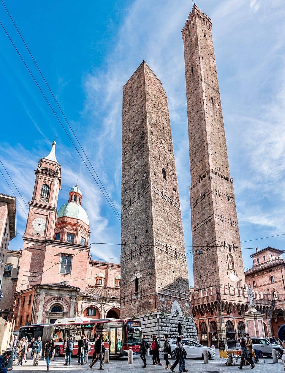 Two Towers (Le Due Torri)