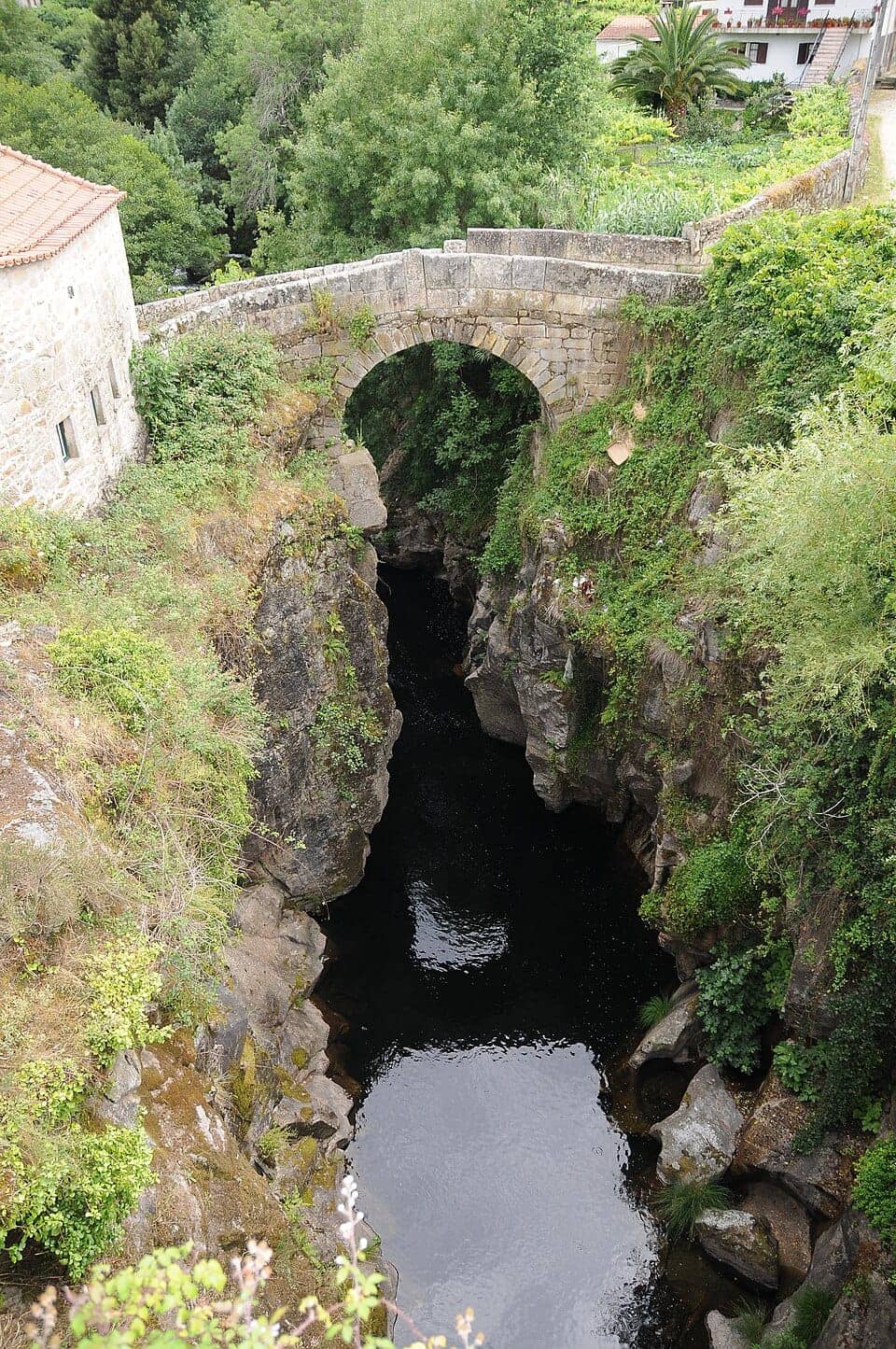 Ponte Romana (Roman-Medieval Bridge)